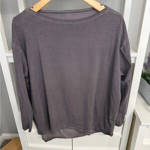 Women's Gray Long Sleeve Top